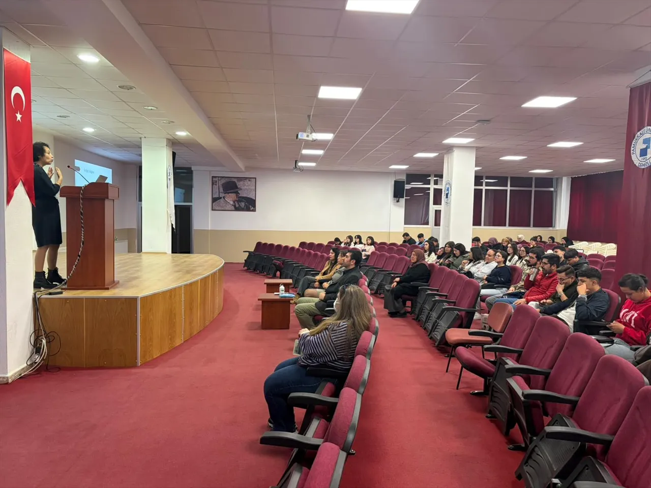 Pamukkale Üniversitesi Acıpayam Meslek Yüksekokulu’nda 21 Ekim tarihinde kütüphane ve elektronik kaynaklara erişim eğitimi düzenlendi