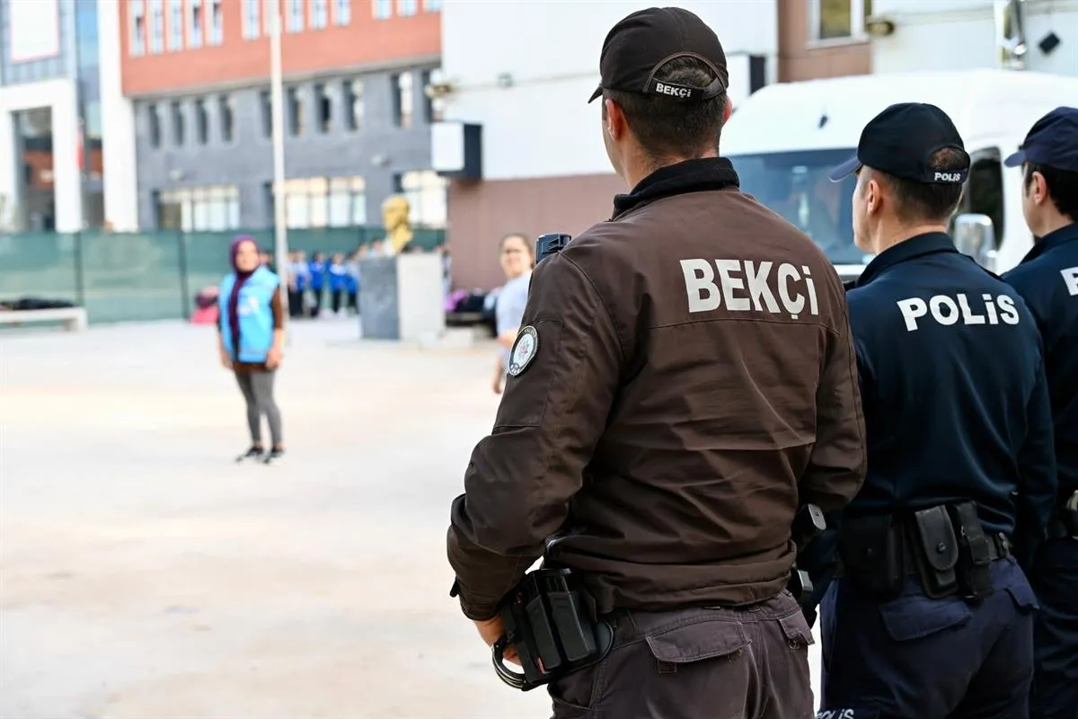 Öğrencilerin güvenliği için denetimleri aralıksız devam ediyor