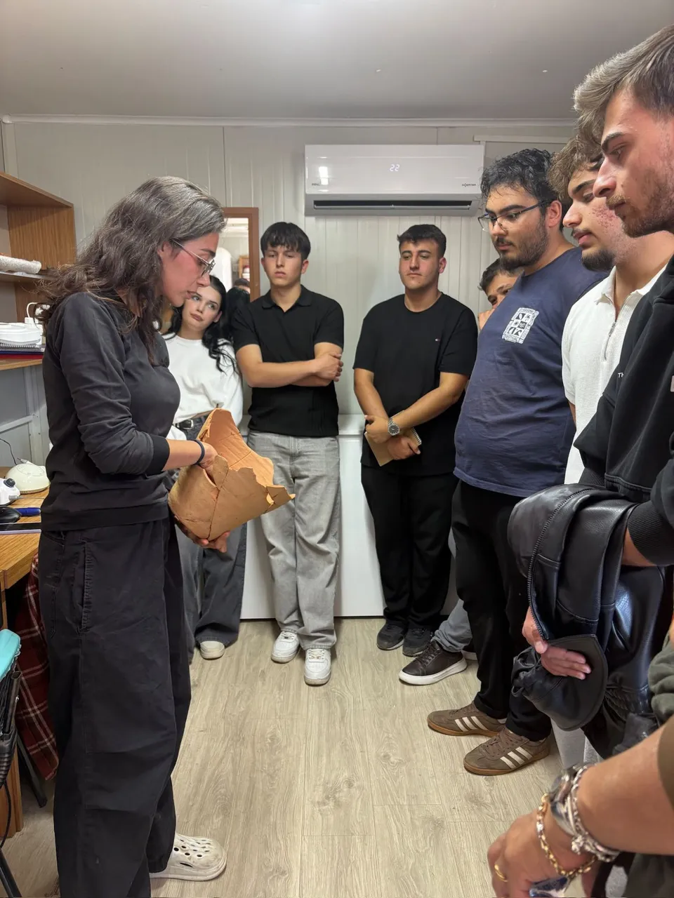 Mimari restorasyon öğrencileri Bozyurt Horasan Mezarlığı arkeolojik kazı alanını ziyaret etti