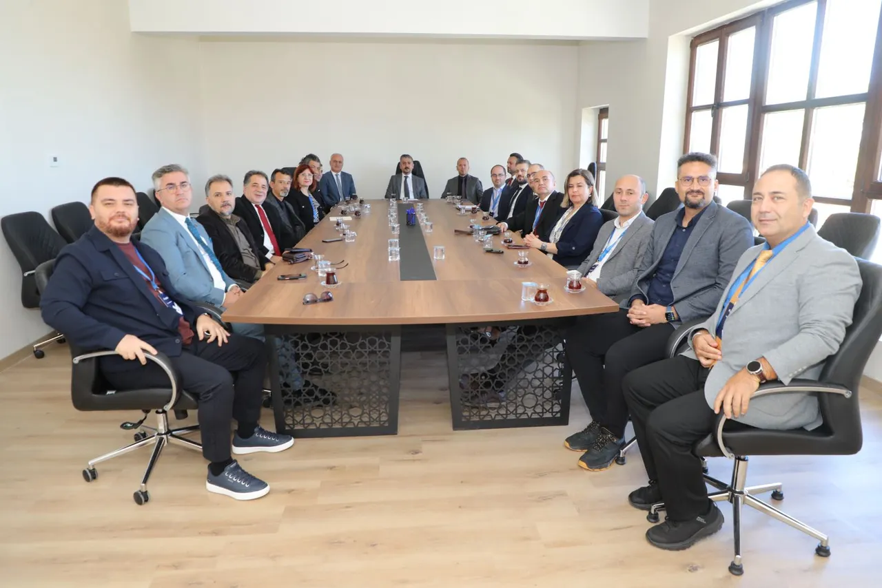 ISUBÜ’de 9 MYO’daki 11 programa daha MEDEK akreditasyonu