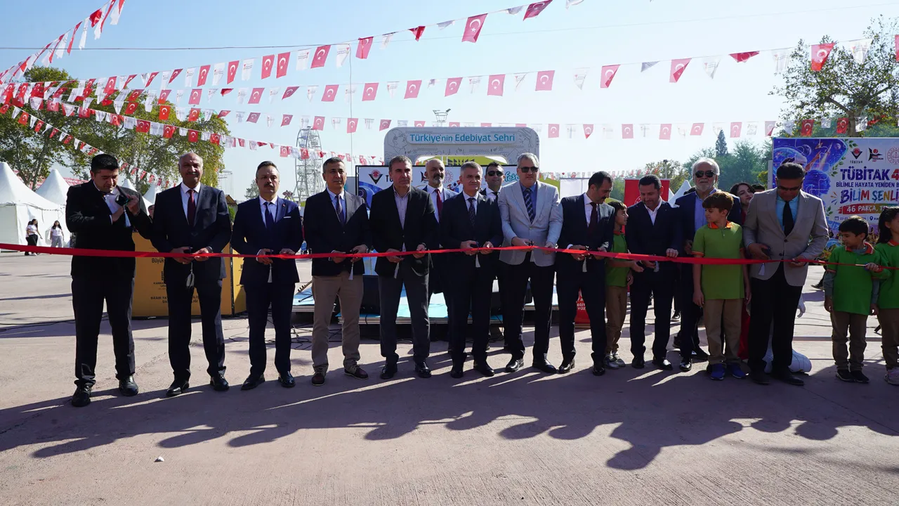 Bilim Şenliği KAFUM’a kapılarını ziyaretçilerine açtı