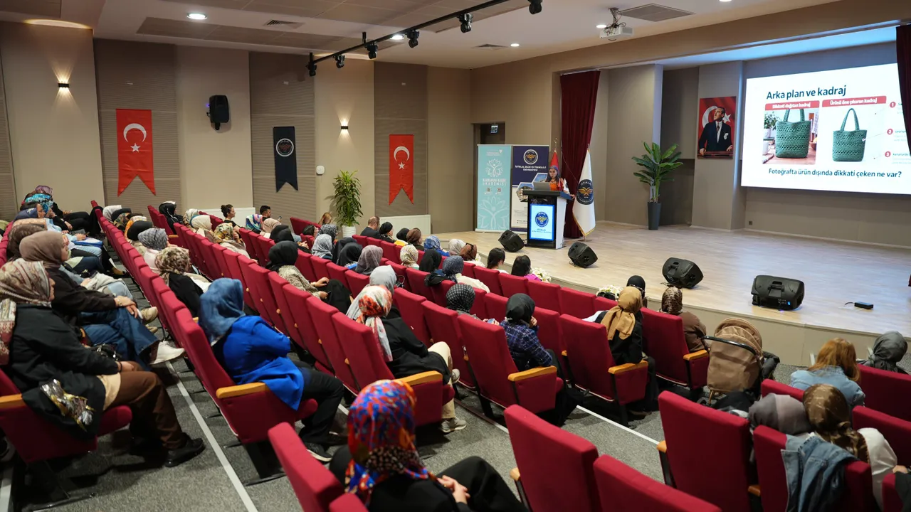 Kadın Üreticiler Büyükşehir’in destekleriyle kendilerini geliştiriyor