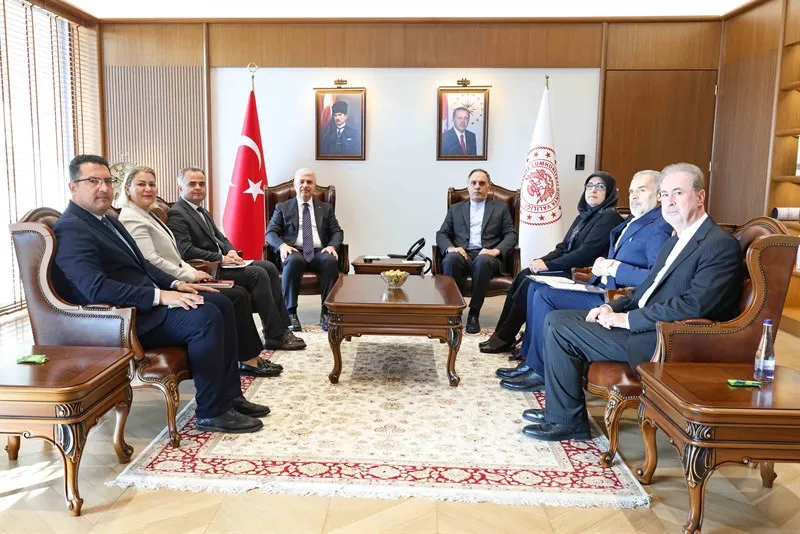 İran İslam Cumhuriyeti Ankara Büyükelçisi Mohammad Hassan Habıbollah Zadeh, Vali Akın'ı ziyaret etti