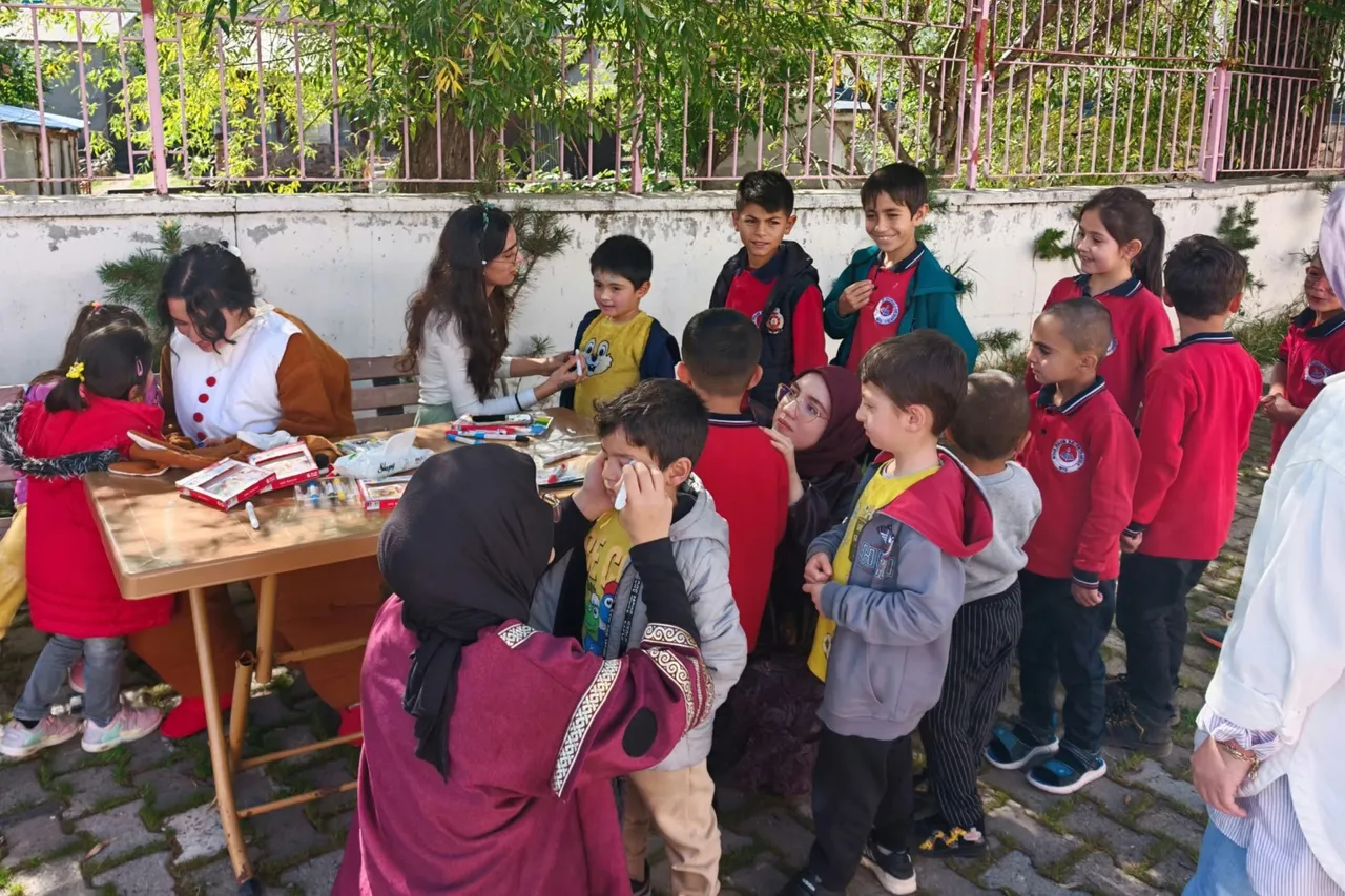 SBTÜ’nün mesleki rehberlik ve toplumsal katkı Projesi Ovacık’ta başladı