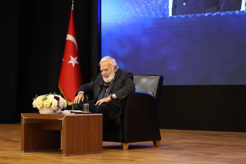 Vali Osman Hacıbektaşoğlu, Zonguldak Bülent Ecevit Üniversitesinin 2026–2027 Akademik Yılı açılış törenine katıldı