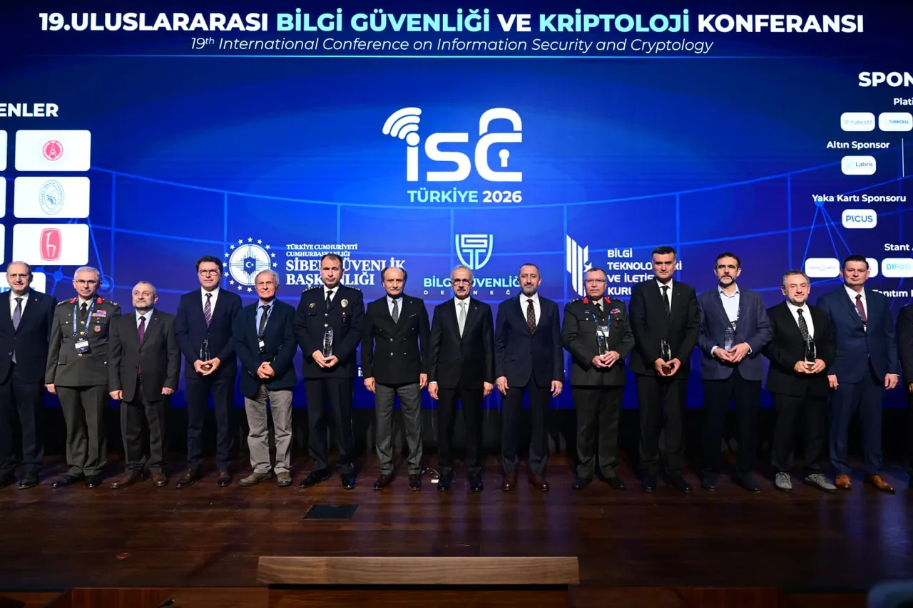 TÜRKSAT 3 kat daha fazla veri depolayacak