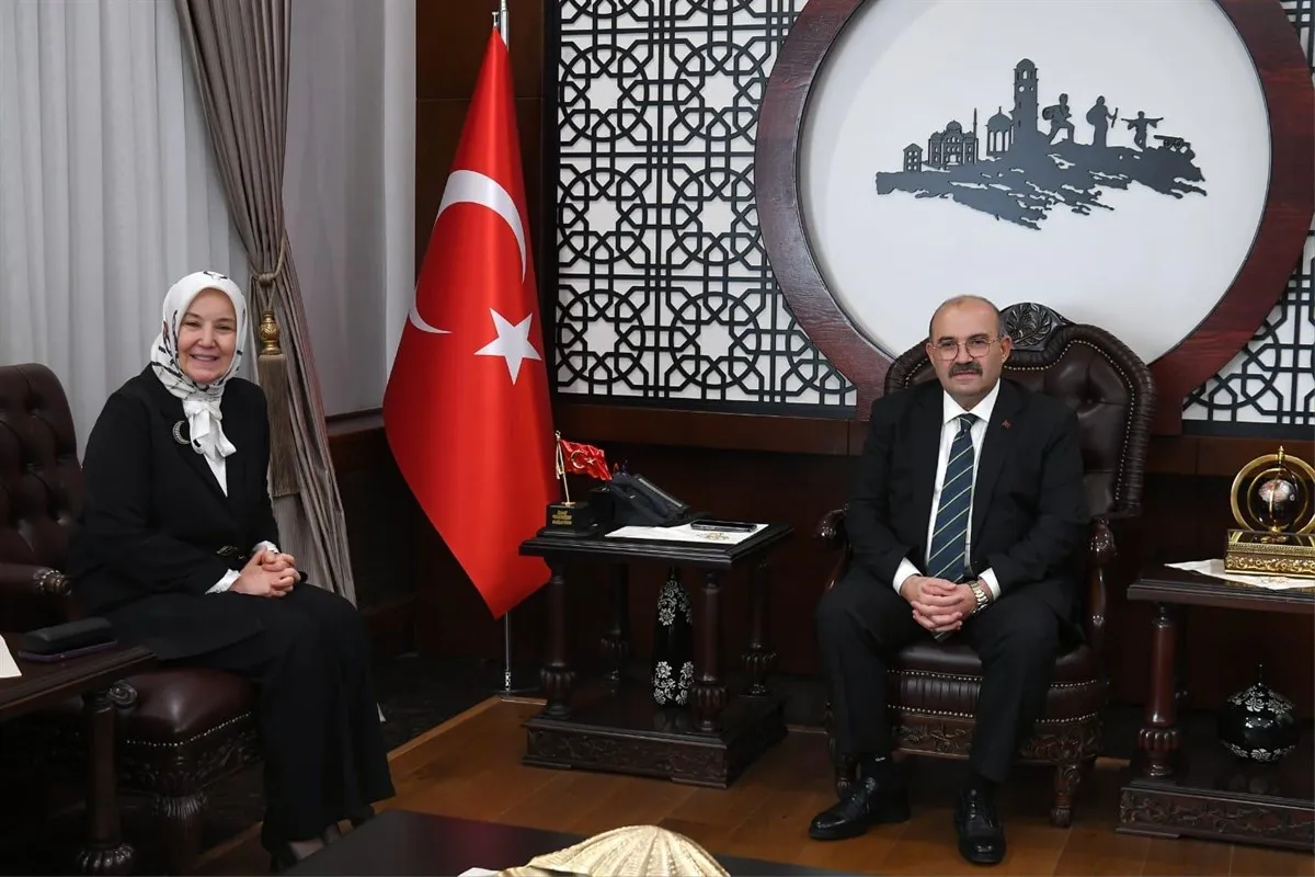 Aile ve Sosyal Hizmetler Bakan Yardımcısı Yenigün, Vali Ustaoğlu’nu ziyaret etti
