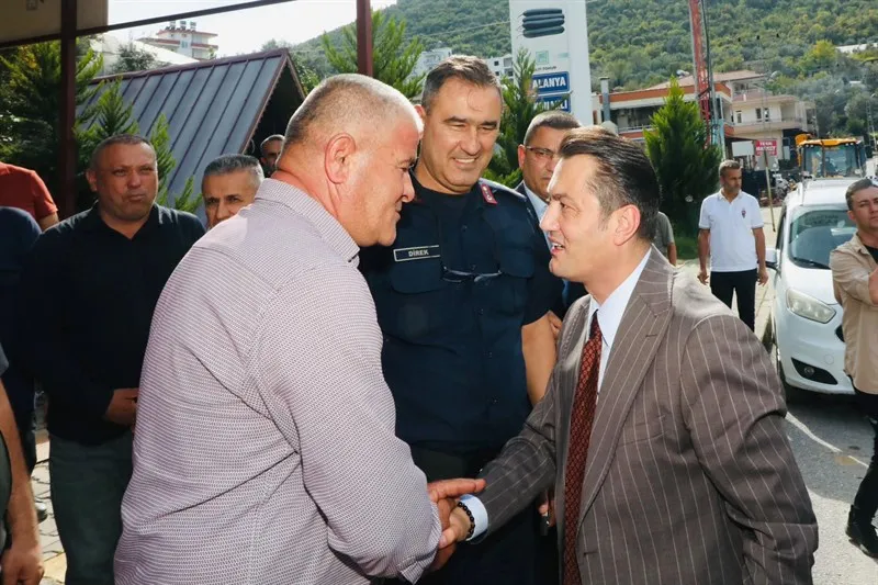 Alanya Kaymakamı Öztürk, Toslak Mahallesi’nde vatandaşlarla bir araya geldi
