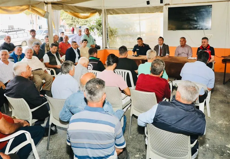 Alanya Kaymakamı Öztürk, Toslak Mahallesi’nde vatandaşlarla bir araya geldi