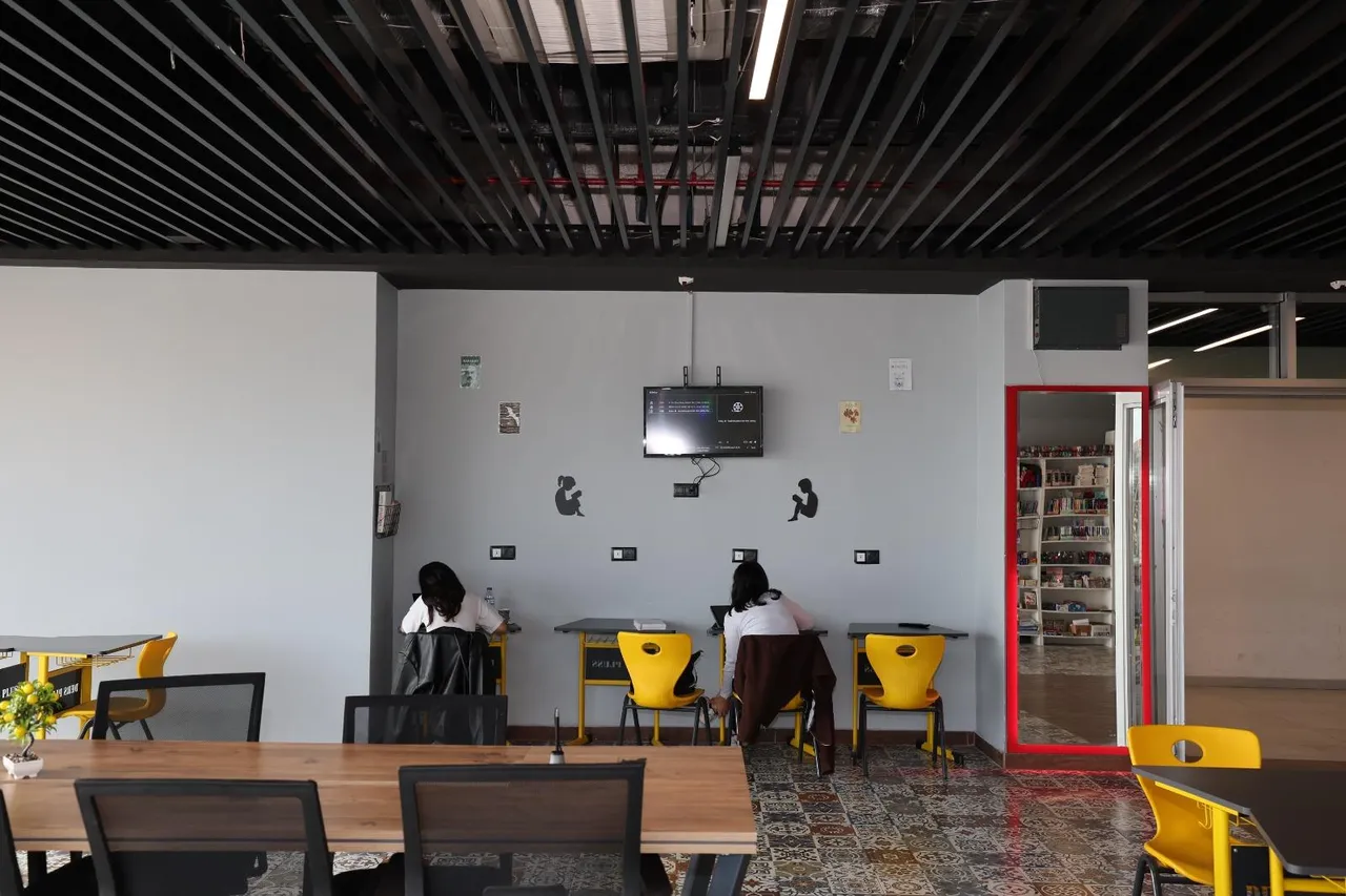 Merkezi Derslik binamızda kırtasiye, fotokopi ve kitap-Kafe hizmetleri başladı