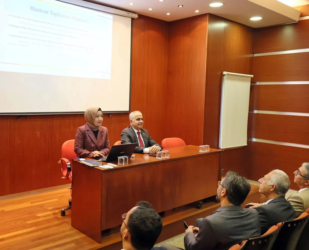 Gaziantep Üniversitesi Kalite Komisyonu olağan toplantısı yapıldı