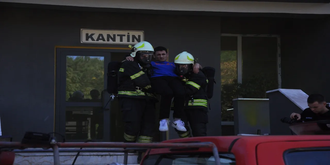 Kurtarma ekiplerinden okulda ortak tatbikat