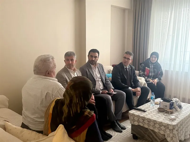 Avcılar Kaymakamı Burhan, Avcılar'daki aile ziyaretlerini sürdürüyor