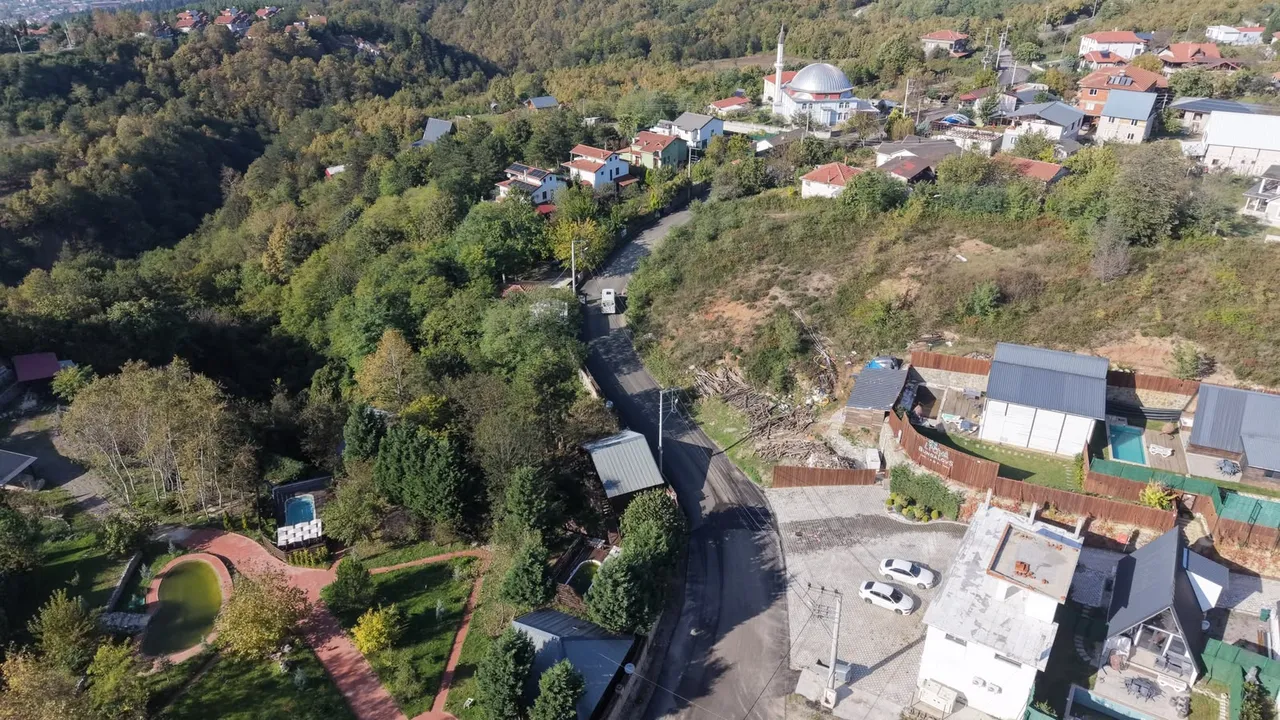 Sapanca Hacımercan’da yollar sıcak asfaltla buluştu