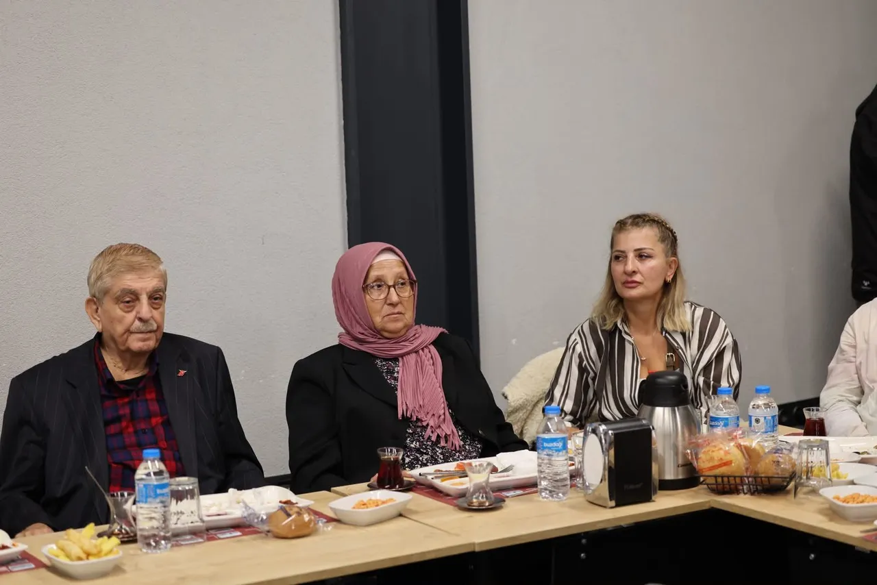 Başiskele´de Muhtarlar Günü: Birlik ve vefa buluşması