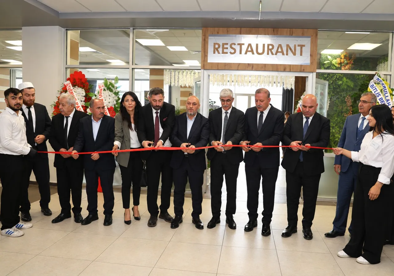 Bitlis Eren Üniversitesi Konukevi restoranı hizmete açıldı