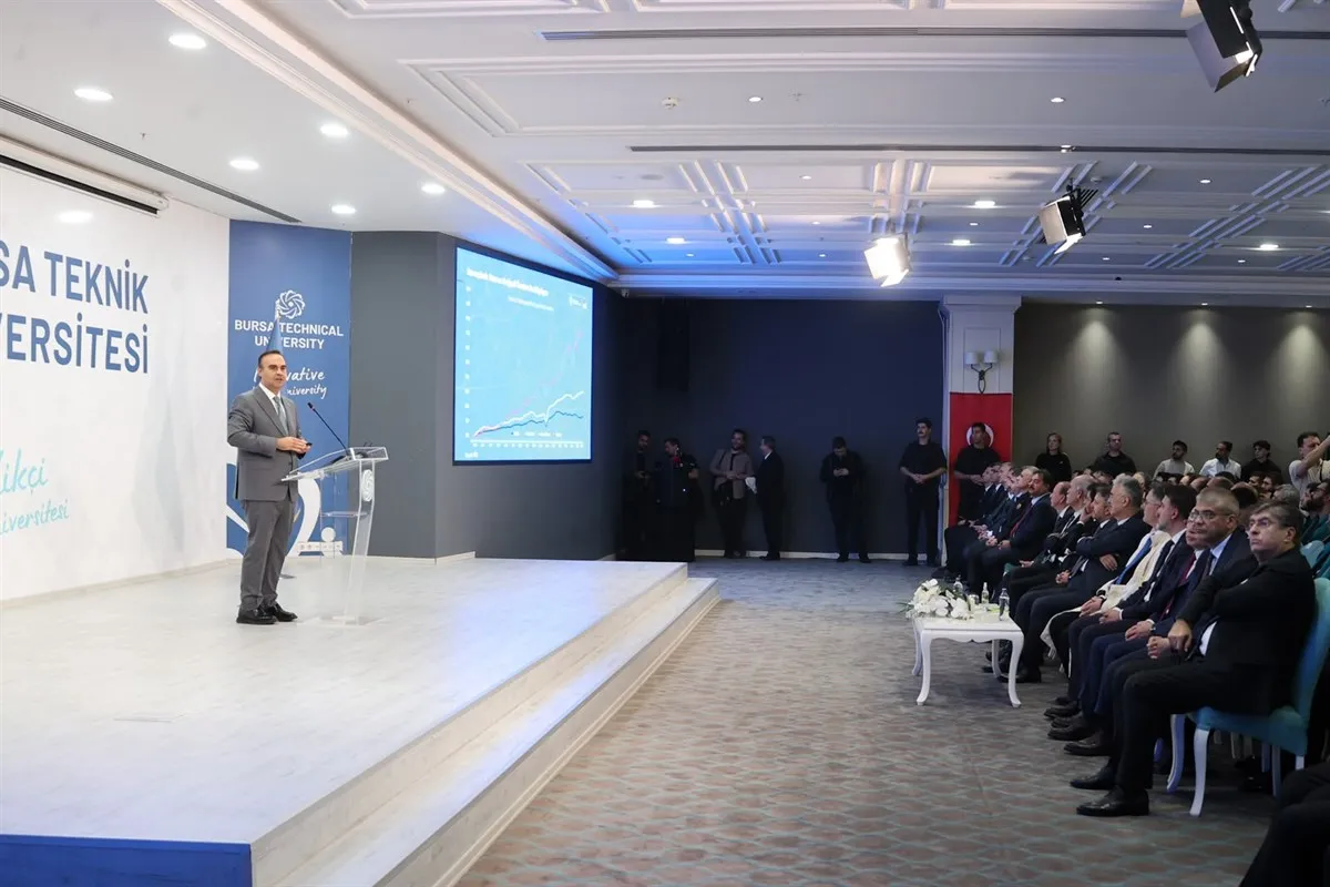 Bursa Teknik Üniversitesi 2026-2027 Akademik Yılı açılış töreni düzenlendi