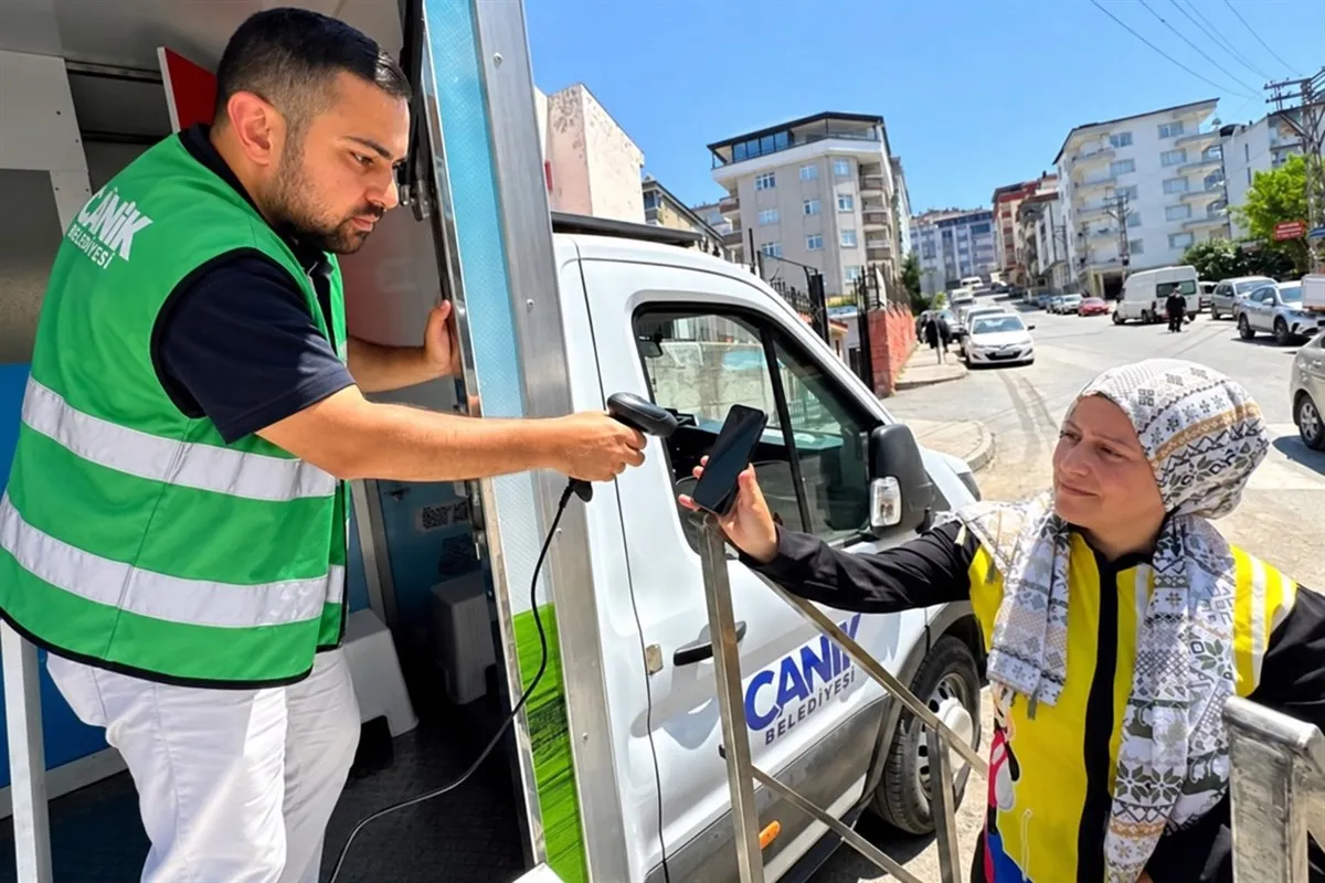 Canik Belediyesi Sıfır Atıkta liderliğini sürdürüyor, aile bütçesine katkı sunuyor