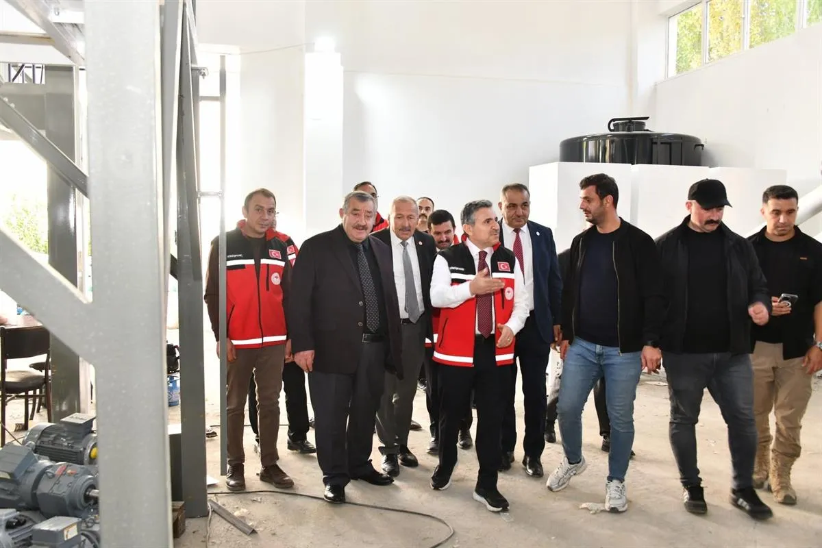 Gümüşhane Valisi Cevdet Atay Kelkit’teki üretim tesislerini inceledi