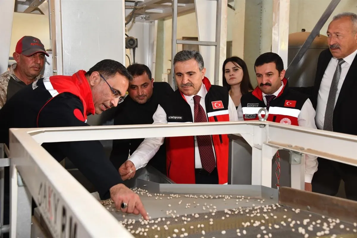 Gümüşhane Valisi Cevdet Atay Kelkit’teki üretim tesislerini inceledi