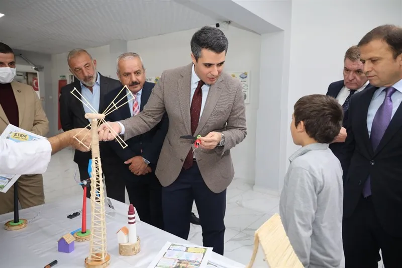 Elbistan’da Bilim Şenliği başladı