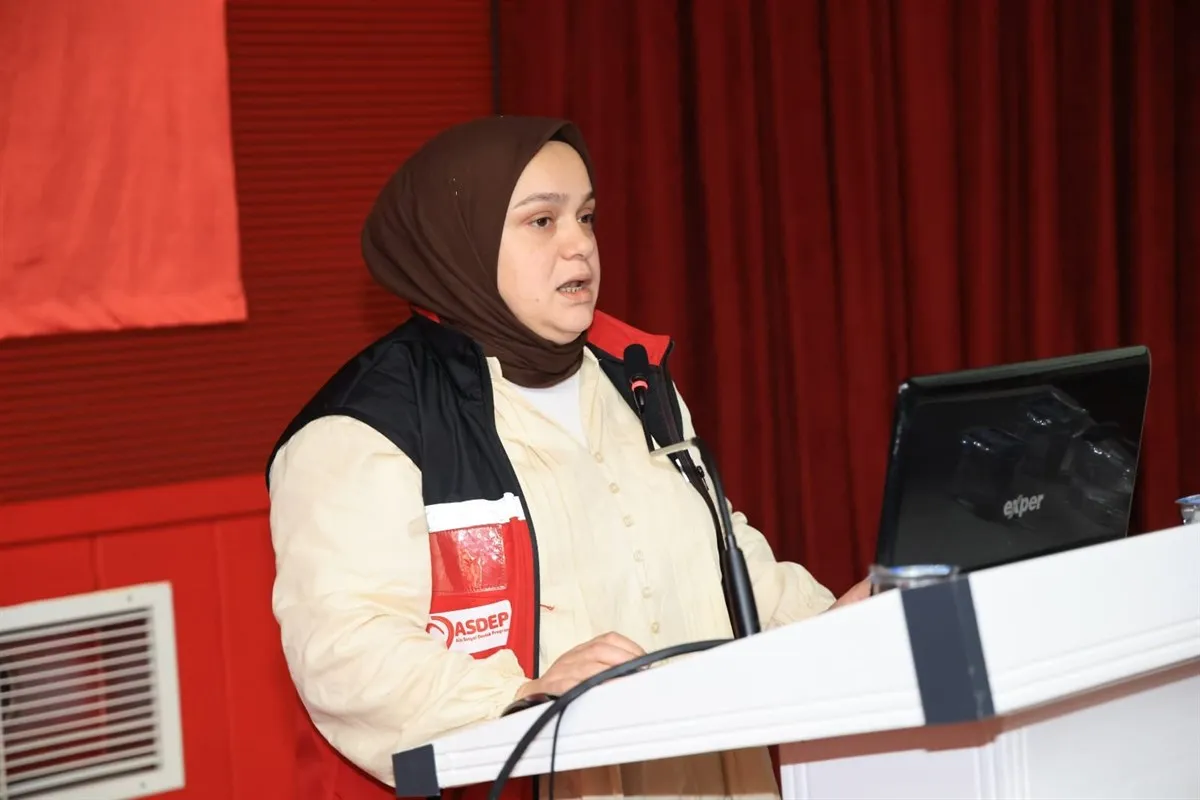 Vatandaşla buluşma genelgesi kapsamında muhtarlar toplantısı düzenlendi