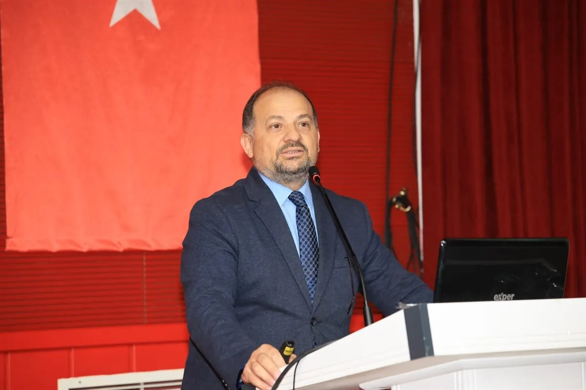Vatandaşla buluşma genelgesi kapsamında muhtarlar toplantısı düzenlendi