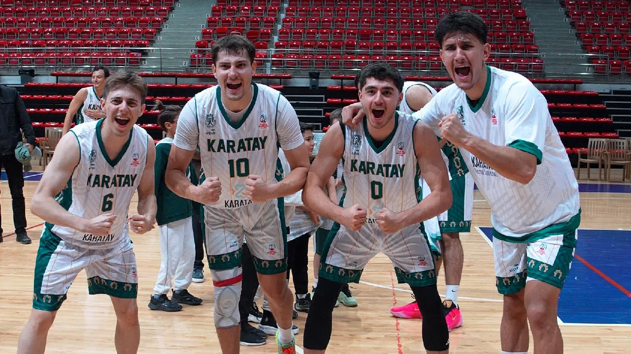 Karatay Belediyespor potada yoluna kayıpsız devam ediyor