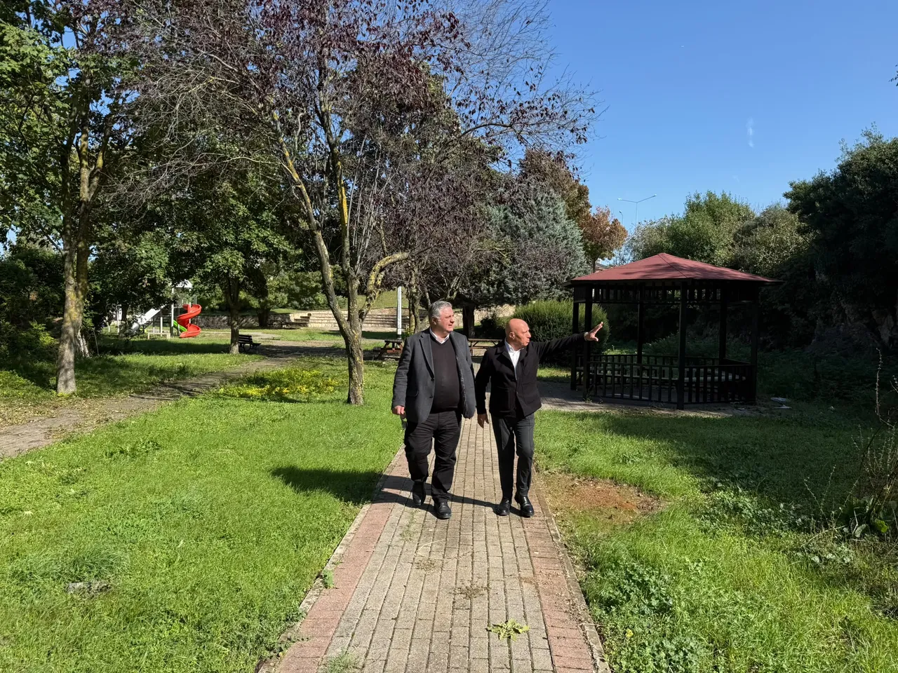 Yalova Belediye Başkanı Gürel, Paşakent Mahallesi’ni ziyaret etti