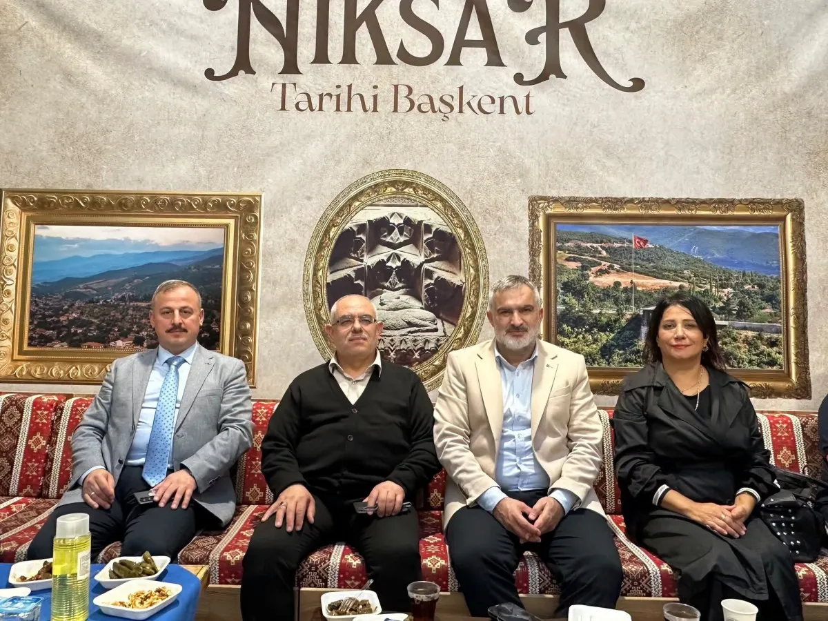 Niksar Belediyesi, Niksar stantta misafirleri ağırlamaya devam ediyor