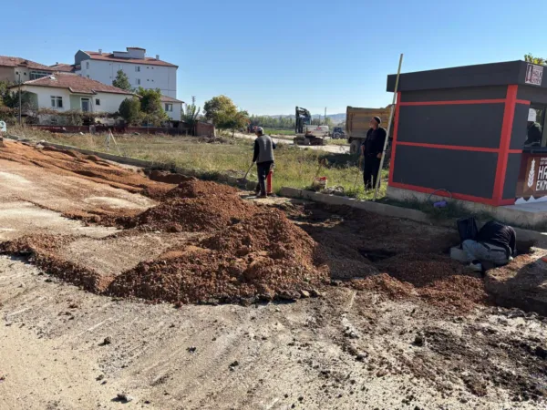 Hacettepe Mahallesi’nde yollar yenileniyor
