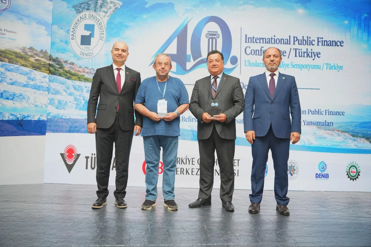 40. Uluslararası Maliye Sempozyumu’nun açılışı Rektör Güngör’ün katılımıyla yapıldı