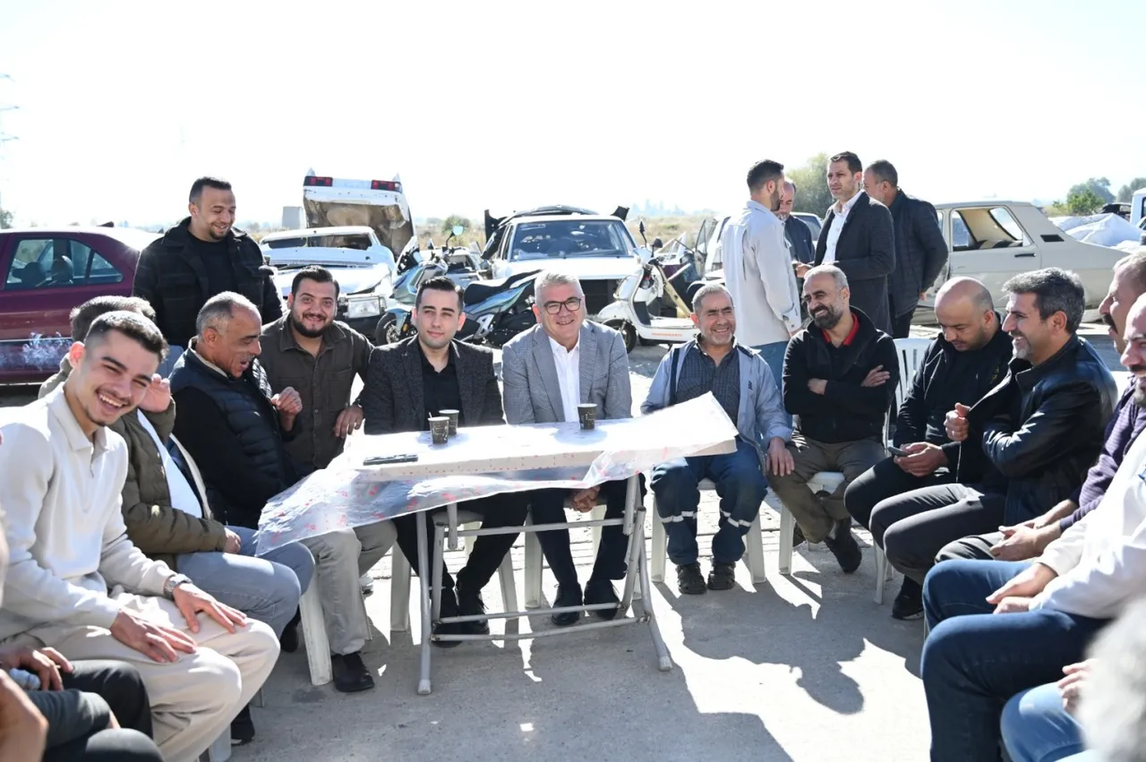 Başkan Ustaoğlu, sanayide gençlerle kahvaltıda buluştu