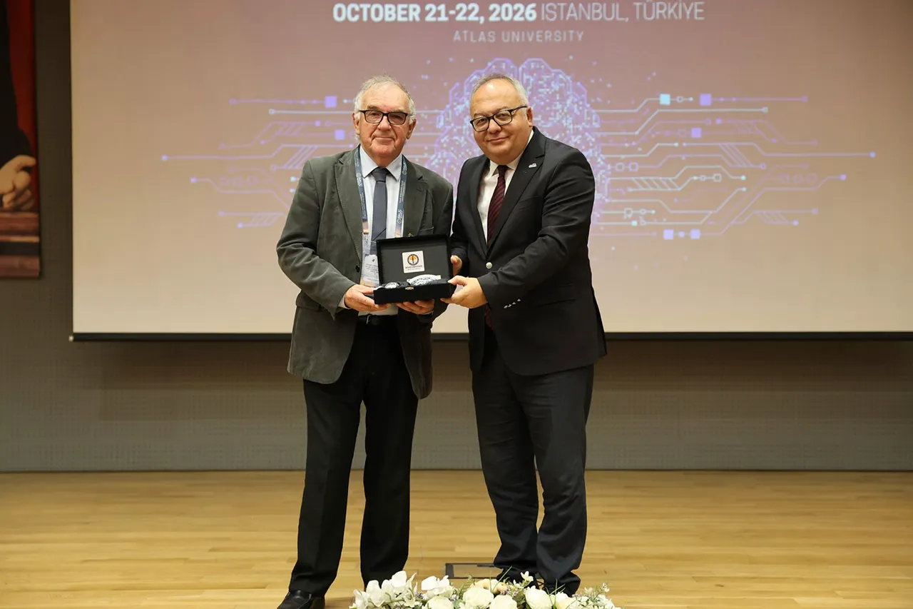 Uluslararası Yapay Zekâ ve Disiplinlerarası Uygulamalar Kongresi Atlas Üniversitesinde düzenlendi