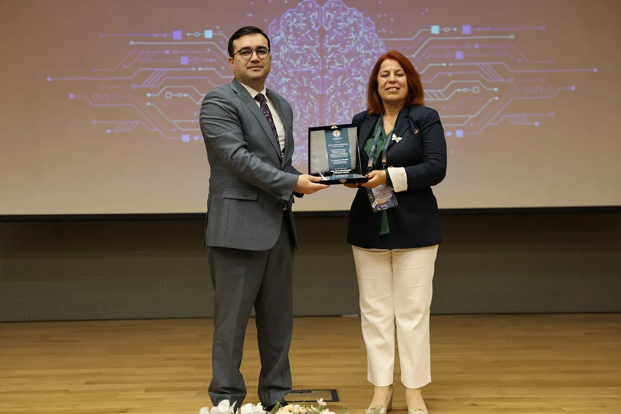 Uluslararası Yapay Zekâ ve Disiplinlerarası Uygulamalar Kongresi Atlas Üniversitesinde düzenlendi