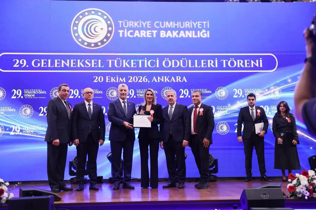 Öğretim üyelere 29. geleneksel tüketici ödülleri kapsamında bilimsel çalışma ödülü