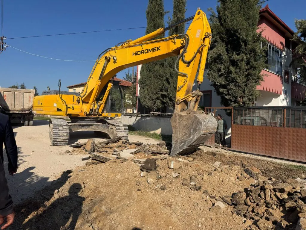 Sülün Sokak’ta yenilenme başladı