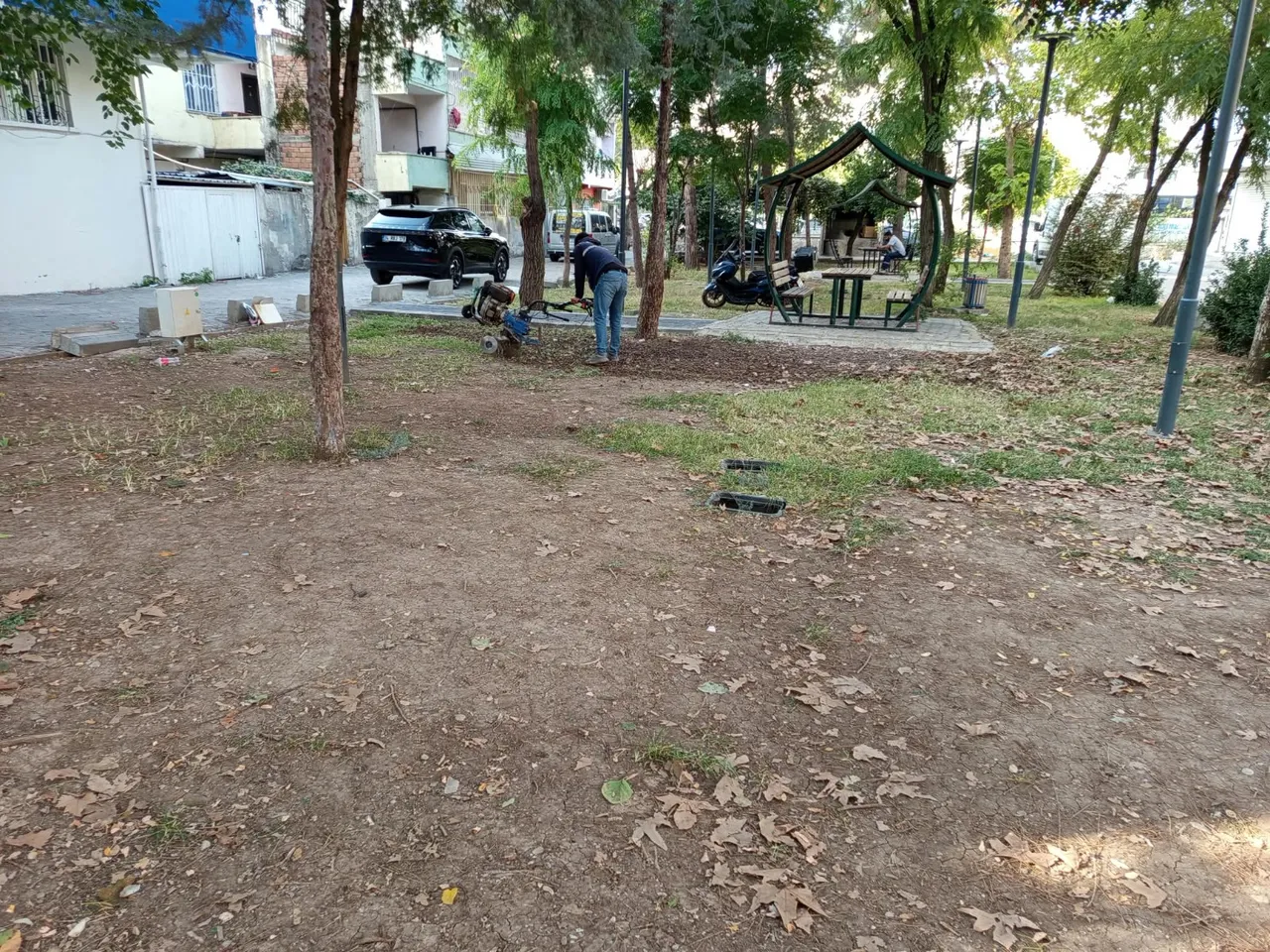 Şirinevler Mahallesi’ndeki iki Park baştan aşağı yenileniyor