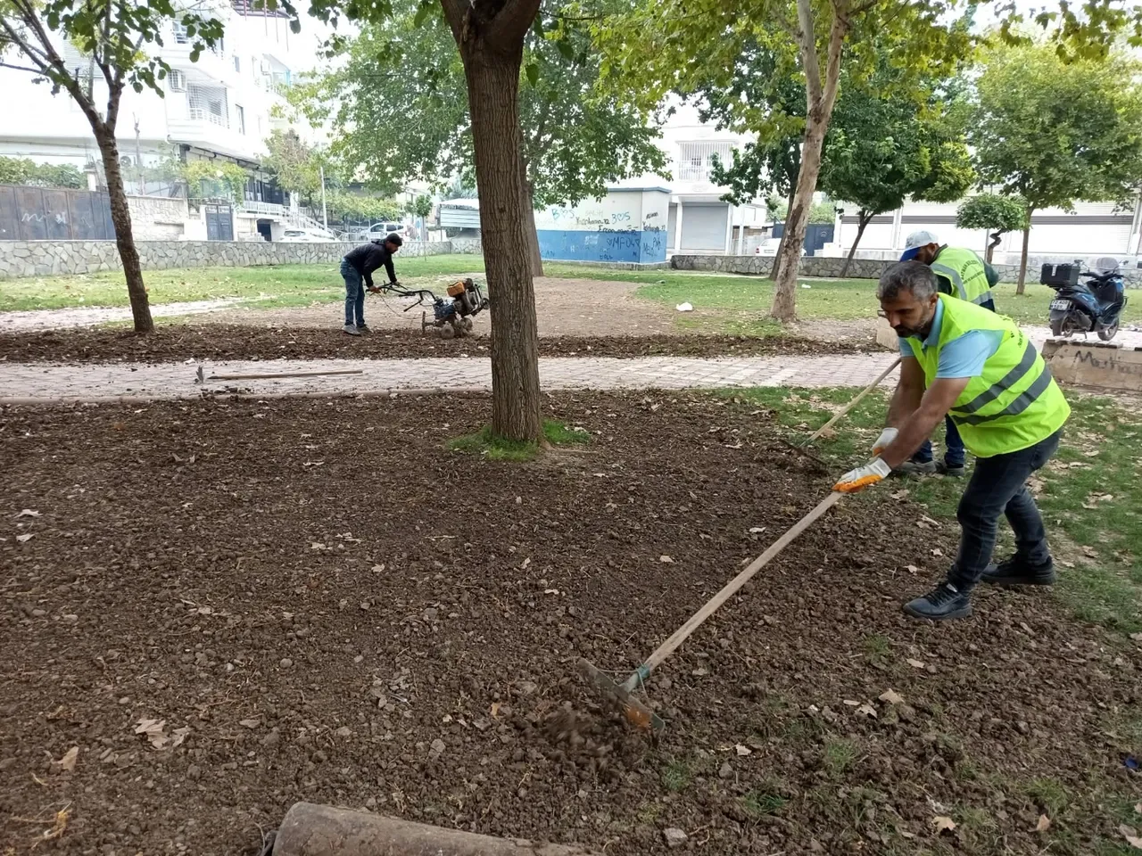 Şirinevler Mahallesi’ndeki iki Park baştan aşağı yenileniyor