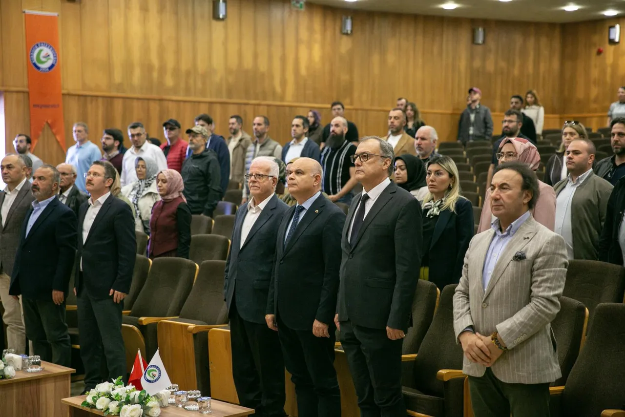 Giresun Üniversitesinde “Bilim, Felsefe ve Din Üzerine Güncel Tartışmalar” konferans serisi düzenlendi
