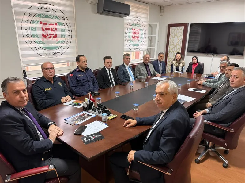 Turgutlu'da 10 Kasım Atatürk’ü Anma Günü ve 2026 KPSS ortaöğretim sınavı hazırlıkları görüşüldü