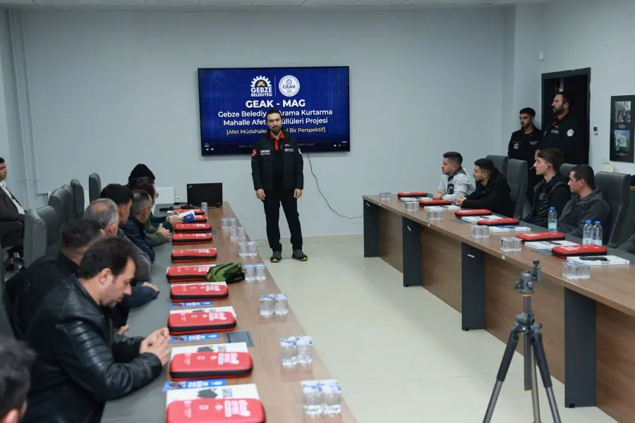 Gebze Belediyesi, afetle mücadele gönüllülerini yetiştiriyor
