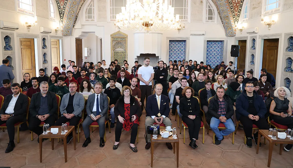 Türk mucit Ergün Kırlıkovalı öğrencilerle buluştu: Herkesin yaptığını siz de yapıyorsanız orada refah aramayın