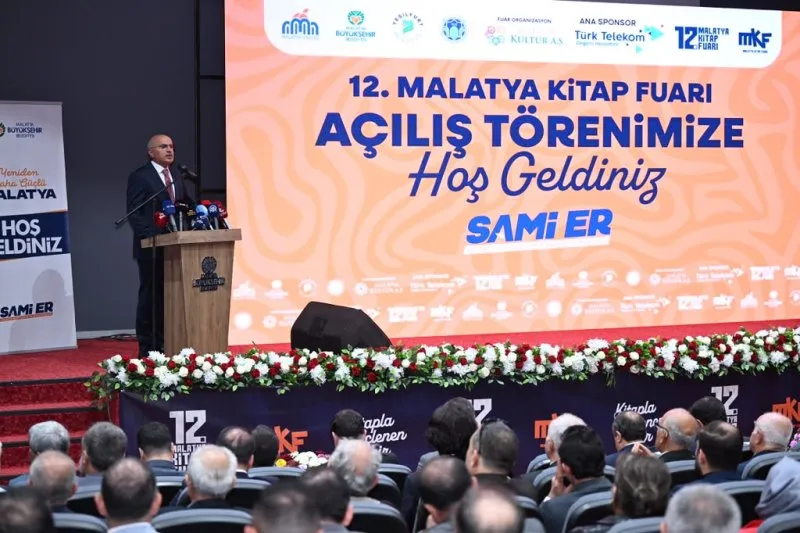 Başkan Er: Kitapla büyüyen, okuyan ve üreten bir Malatya hedefimiz var