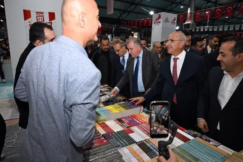 Başkan Er: Kitapla büyüyen, okuyan ve üreten bir Malatya hedefimiz var
