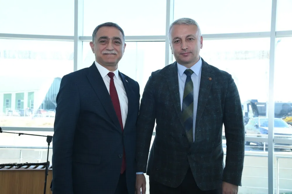Kırşehir Ahi Evran Üniversitesinde Geleneksel Mezunlar Buluşması ve Pilav Günü etkinliği düzenlendi