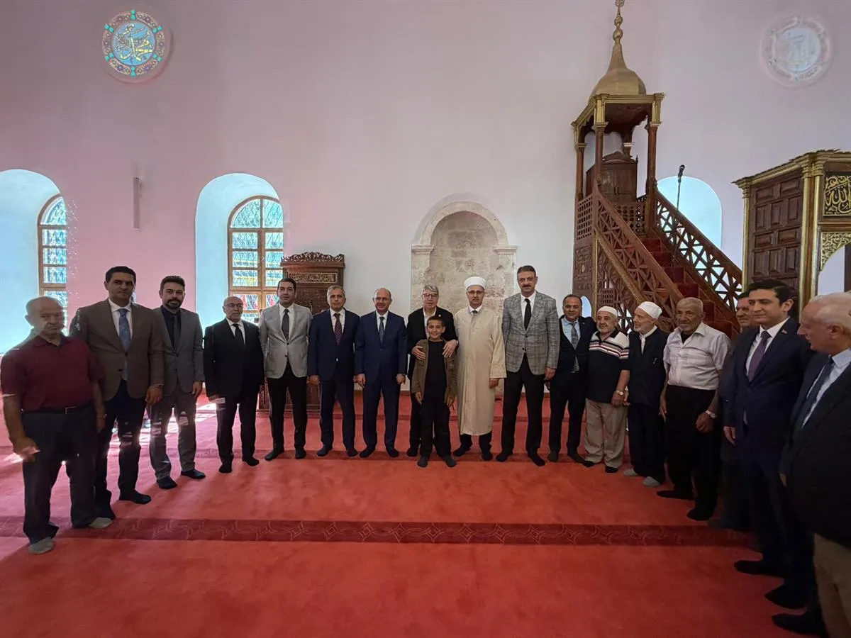 Osmaniye Envar-ül Hamit Cami'i yeniden ibadete açıldı