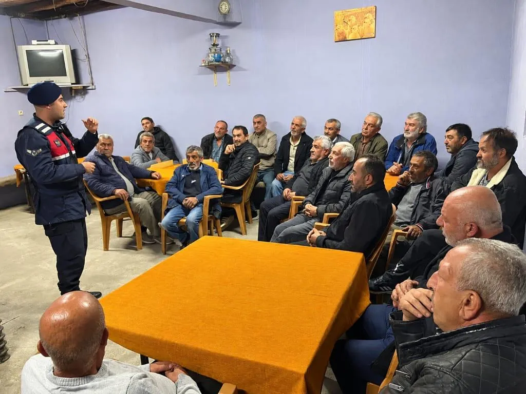 Çayıralan’da huzur ve güvenliğe yönelik bilgilendirme ve farkındalık faaliyetleri gerçekleştirildi