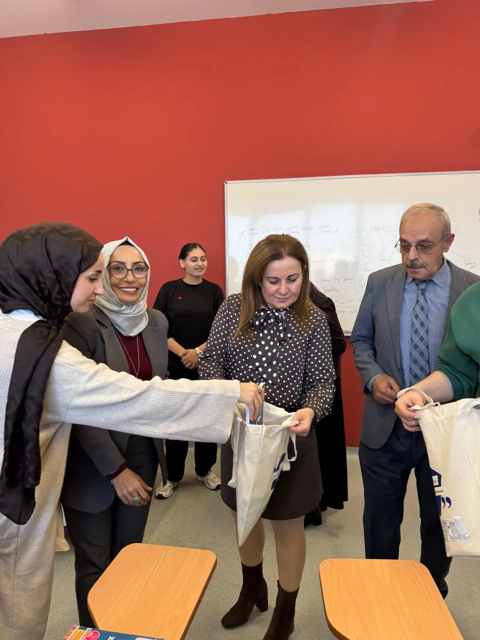 Canım Kardeşim Ders Evi Projesi’nde Ders Zili Çalıyor