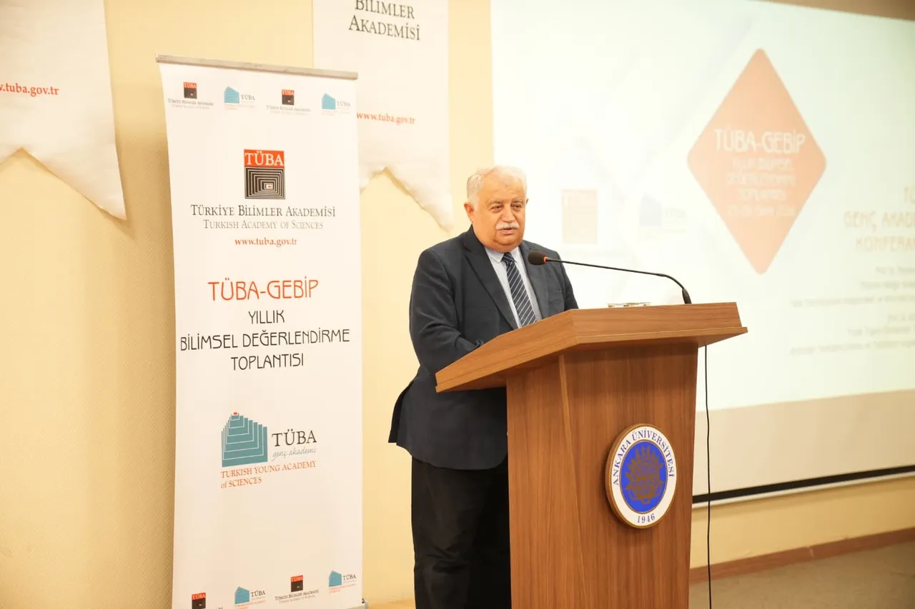 Adnan Menderes Üniversitesi Rektörü, TÜBA-GEBİP yıllık bilimsel değerlendirme toplantısı ve TÜBA genç akademi konferansı açılış programına katıldı